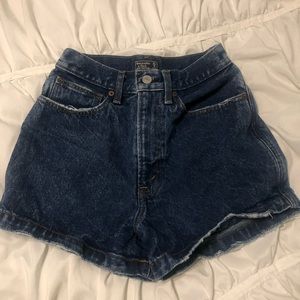 Abercrombie & Fitch Ultra High Waisted Shorts 25/0
